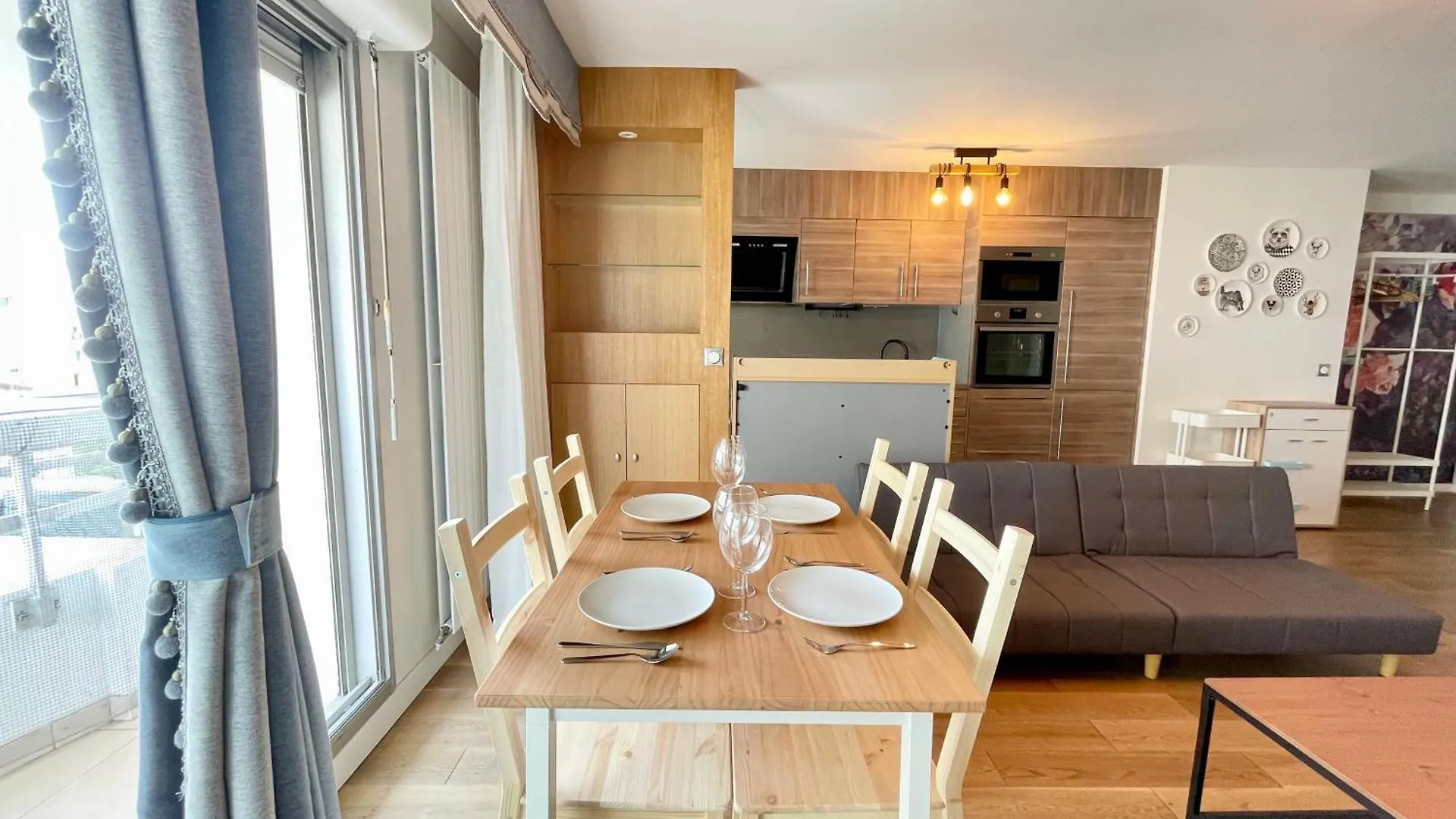 129 - Splendeur Confort Et Modernite, Terrasse Au Coeur De Paryż