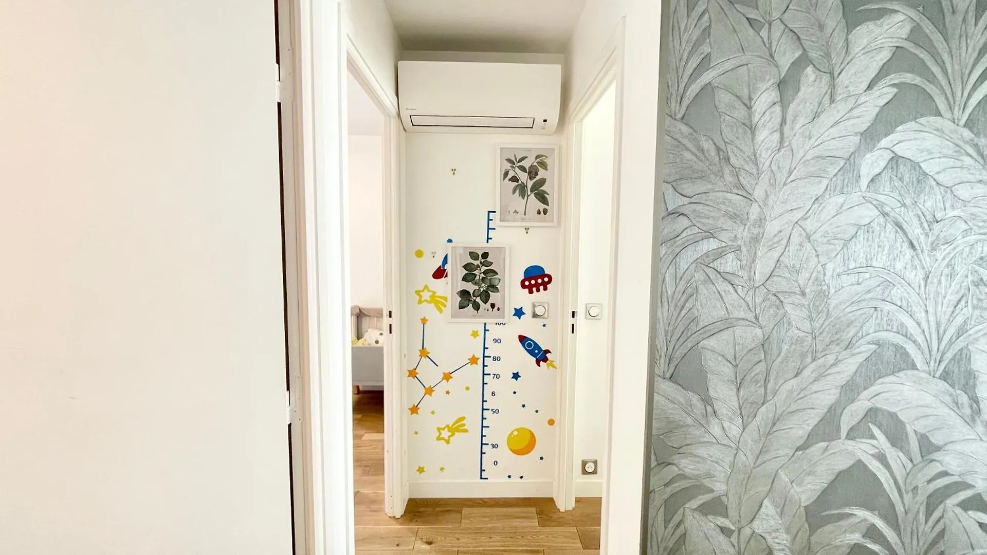 129 - Splendeur Confort Et Modernite, Terrasse Au Coeur De Paryż